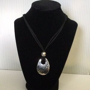 Chic Black and Silver Pendant Necklace